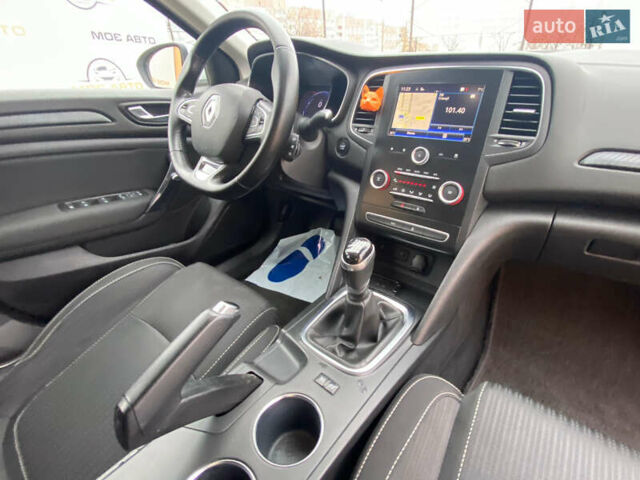 Белый Рено Меган, объемом двигателя 1.46 л и пробегом 259 тыс. км за 12450 $, фото 10 на Automoto.ua