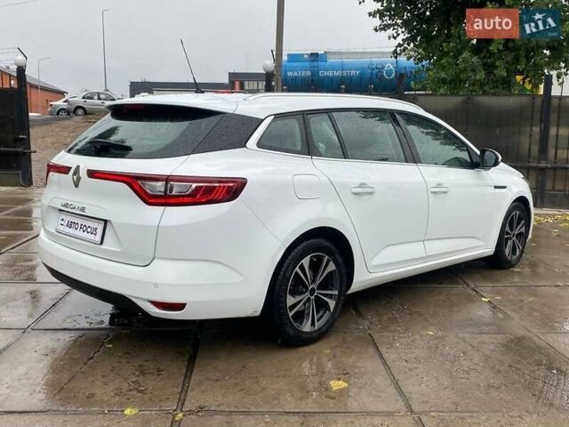 Белый Рено Меган, объемом двигателя 1.46 л и пробегом 197 тыс. км за 12490 $, фото 6 на Automoto.ua