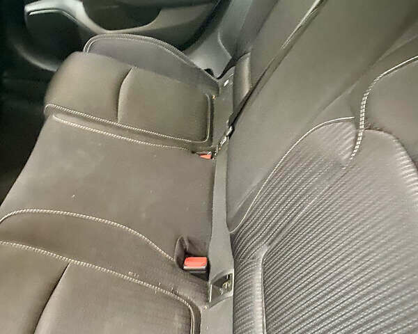 Белый Рено Меган, объемом двигателя 1.6 л и пробегом 126 тыс. км за 14100 $, фото 9 на Automoto.ua