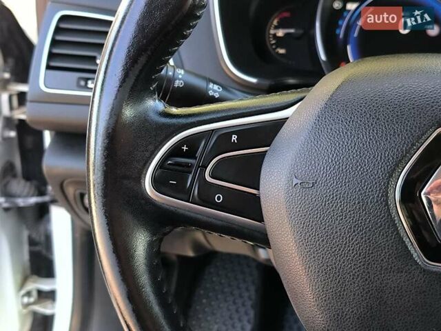 Белый Рено Меган, объемом двигателя 1.46 л и пробегом 211 тыс. км за 12490 $, фото 24 на Automoto.ua
