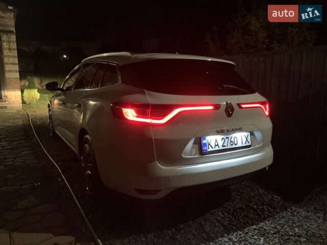 Рено Меган 2017 у Богодухове на Automoto.ua Білий Рено Меган, об'ємом двигуна 1.46 л та пробігом 289 тис. км за 11300 $, фото 14 на Automoto.ua