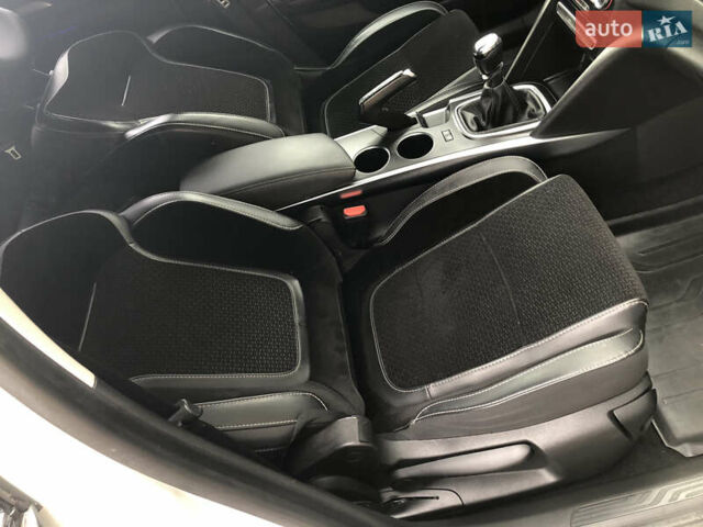 Білий Рено Меган, об'ємом двигуна 1.5 л та пробігом 150 тис. км за 13990 $, фото 154 на Automoto.ua