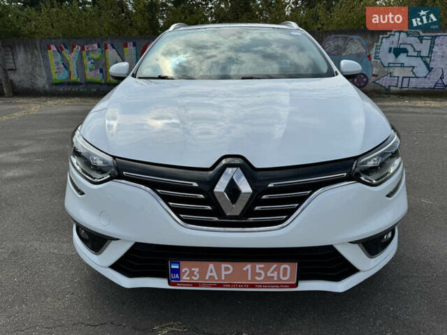Белый Рено Меган, объемом двигателя 1.46 л и пробегом 268 тыс. км за 11900 $, фото 3 на Automoto.ua