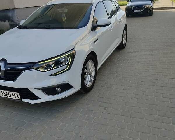 Белый Рено Меган, объемом двигателя 1.46 л и пробегом 230 тыс. км за 11800 $, фото 5 на Automoto.ua