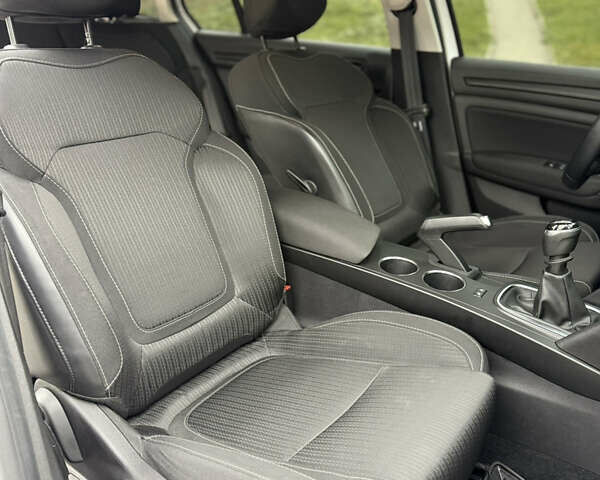 Білий Рено Меган, об'ємом двигуна 1.5 л та пробігом 125 тис. км за 14200 $, фото 27 на Automoto.ua