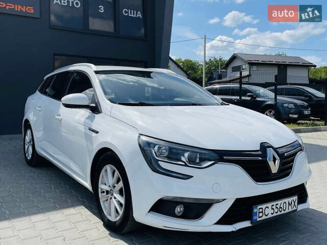 Белый Рено Меган, объемом двигателя 1.46 л и пробегом 233 тыс. км за 12099 $, фото 2 на Automoto.ua