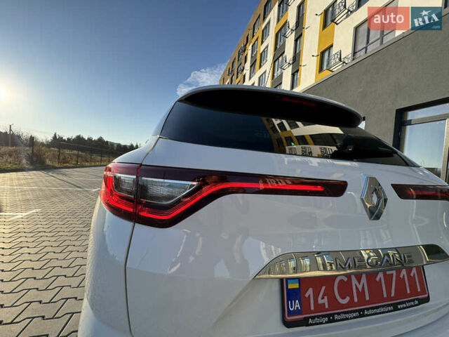 Білий Рено Меган, об'ємом двигуна 1.46 л та пробігом 185 тис. км за 15600 $, фото 9 на Automoto.ua
