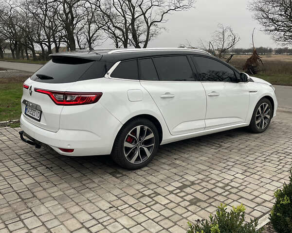 Белый Рено Меган, объемом двигателя 1.5 л и пробегом 200 тыс. км за 11500 $, фото 4 на Automoto.ua