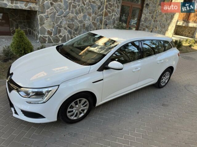 Белый Рено Меган, объемом двигателя 1.2 л и пробегом 190 тыс. км за 9500 $, фото 4 на Automoto.ua