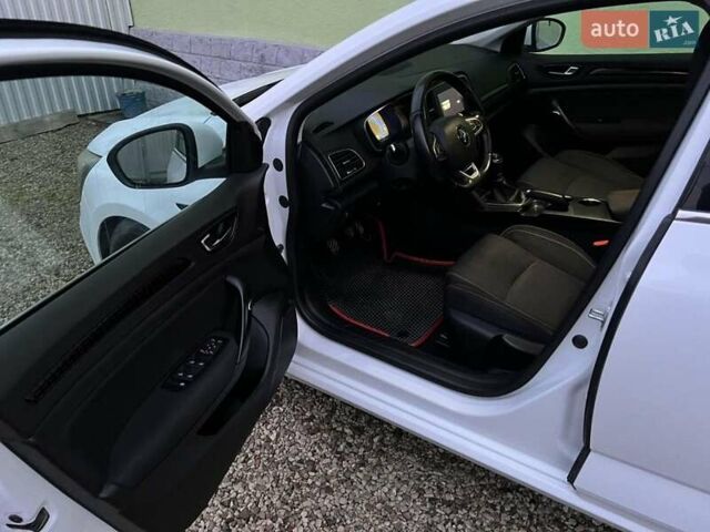 Белый Рено Меган, объемом двигателя 1.46 л и пробегом 231 тыс. км за 11100 $, фото 6 на Automoto.ua