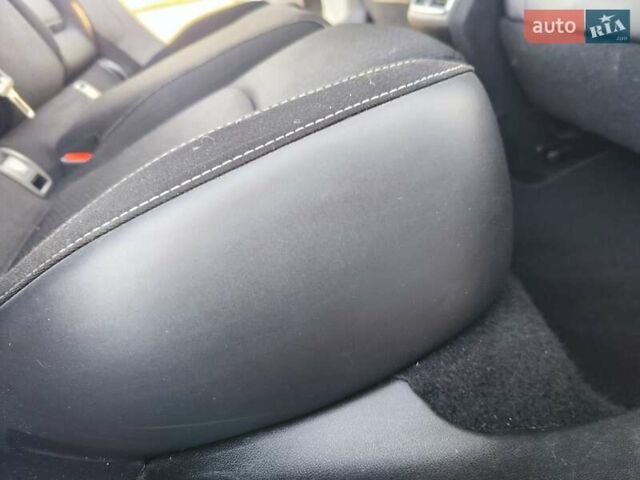 Белый Рено Меган, объемом двигателя 1.46 л и пробегом 200 тыс. км за 11999 $, фото 95 на Automoto.ua