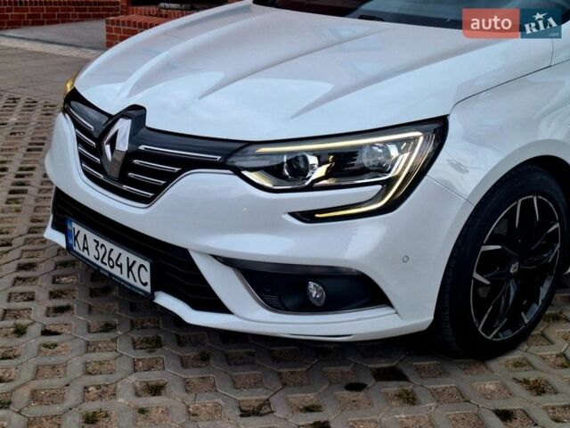 Белый Рено Меган, объемом двигателя 1.46 л и пробегом 194 тыс. км за 13999 $, фото 16 на Automoto.ua