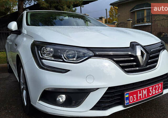 Белый Рено Меган, объемом двигателя 1.5 л и пробегом 150 тыс. км за 14290 $, фото 45 на Automoto.ua