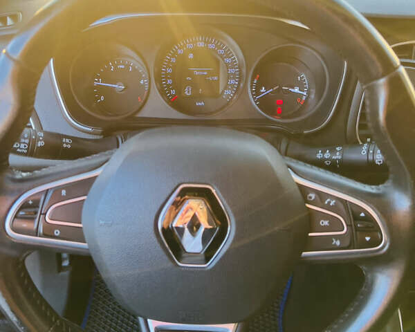 Білий Рено Меган, об'ємом двигуна 1.5 л та пробігом 213 тис. км за 11800 $, фото 13 на Automoto.ua