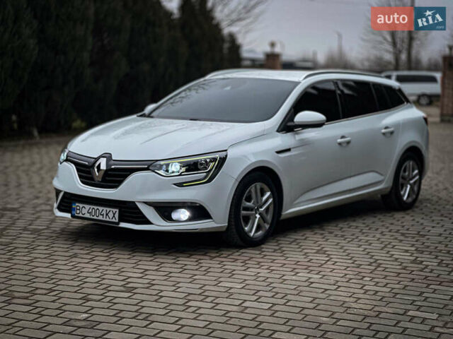 Белый Рено Меган, объемом двигателя 1.46 л и пробегом 195 тыс. км за 11999 $, фото 12 на Automoto.ua