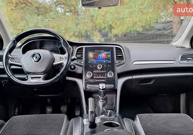 Белый Рено Меган, объемом двигателя 1.5 л и пробегом 150 тыс. км за 14300 $, фото 76 на Automoto.ua