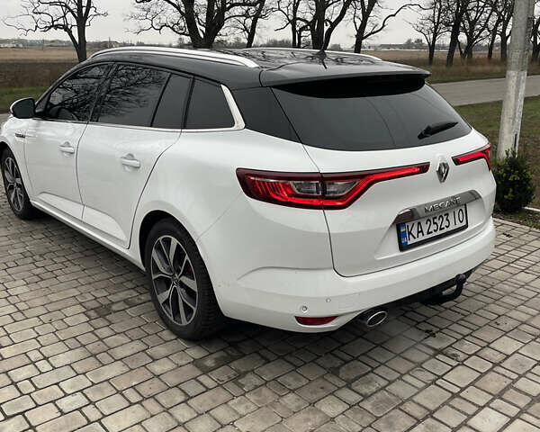 Белый Рено Меган, объемом двигателя 1.5 л и пробегом 200 тыс. км за 11500 $, фото 5 на Automoto.ua