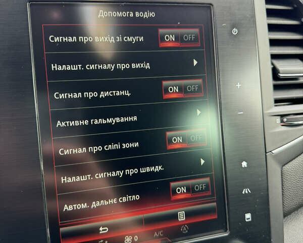 Белый Рено Меган, объемом двигателя 1.46 л и пробегом 268 тыс. км за 11900 $, фото 43 на Automoto.ua