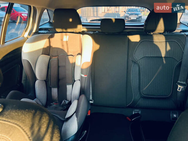Білий Рено Меган, об'ємом двигуна 1.5 л та пробігом 213 тис. км за 11800 $, фото 18 на Automoto.ua
