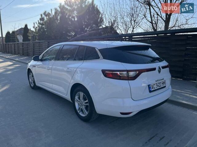 Белый Рено Меган, объемом двигателя 1.46 л и пробегом 312 тыс. км за 11750 $, фото 4 на Automoto.ua