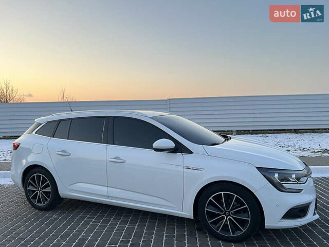 Білий Рено Меган, об'ємом двигуна 1.46 л та пробігом 278 тис. км за 12900 $, фото 2 на Automoto.ua