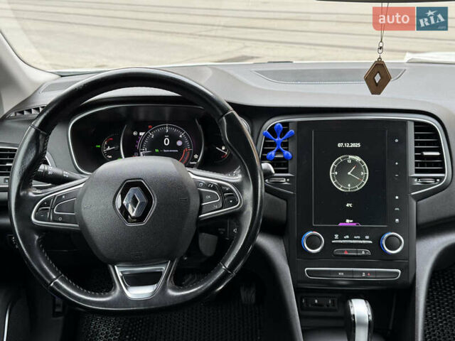Белый Рено Меган, объемом двигателя 1.46 л и пробегом 148 тыс. км за 14500 $, фото 12 на Automoto.ua