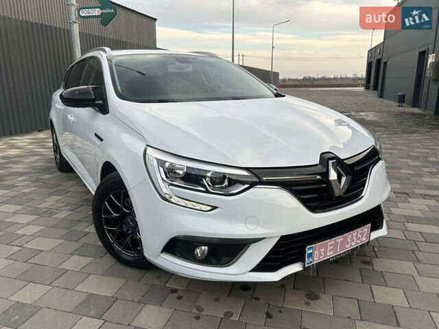 Белый Рено Меган, объемом двигателя 1.5 л и пробегом 209 тыс. км за 12399 $, фото 140 на Automoto.ua