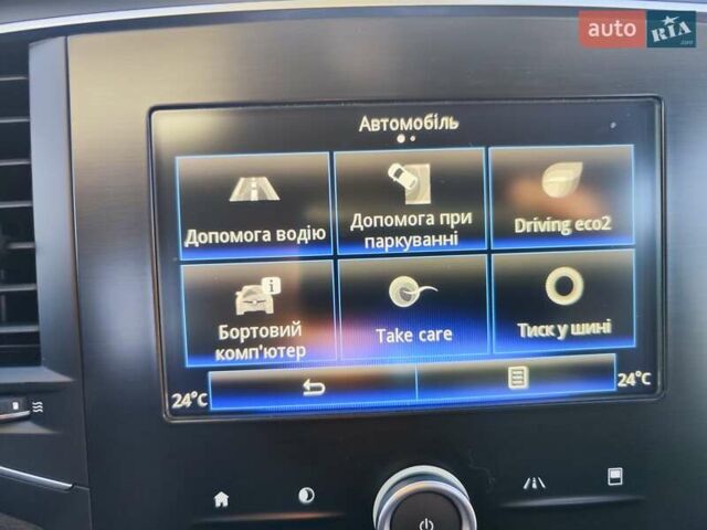 Белый Рено Меган, объемом двигателя 1.46 л и пробегом 200 тыс. км за 11999 $, фото 48 на Automoto.ua