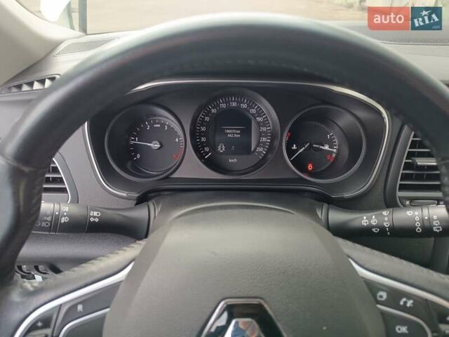 Белый Рено Меган, объемом двигателя 1.46 л и пробегом 190 тыс. км за 11800 $, фото 7 на Automoto.ua