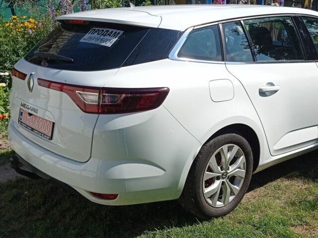 Белый Рено Меган, объемом двигателя 0 л и пробегом 210 тыс. км за 11700 $, фото 5 на Automoto.ua