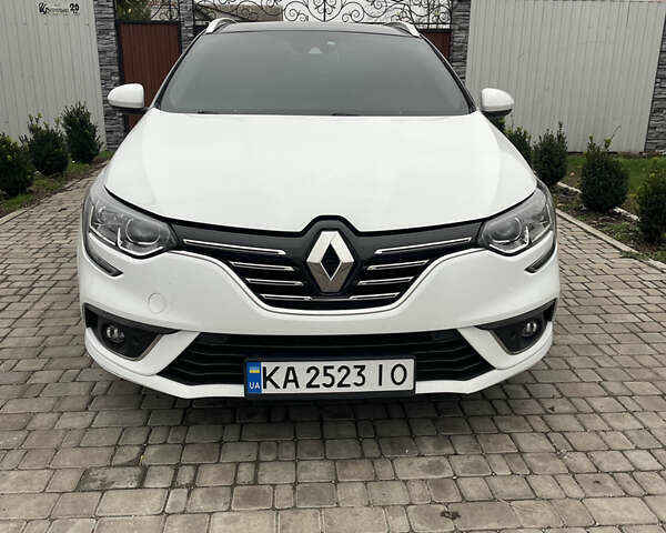 Белый Рено Меган, объемом двигателя 1.5 л и пробегом 200 тыс. км за 11500 $, фото 1 на Automoto.ua