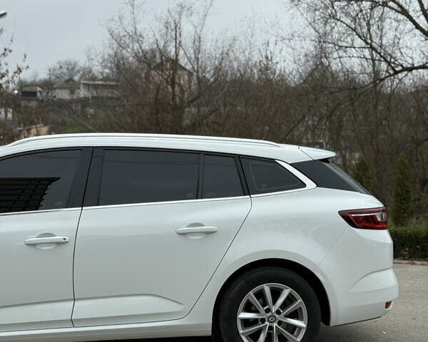 Білий Рено Меган, об'ємом двигуна 1.5 л та пробігом 125 тис. км за 14200 $, фото 4 на Automoto.ua