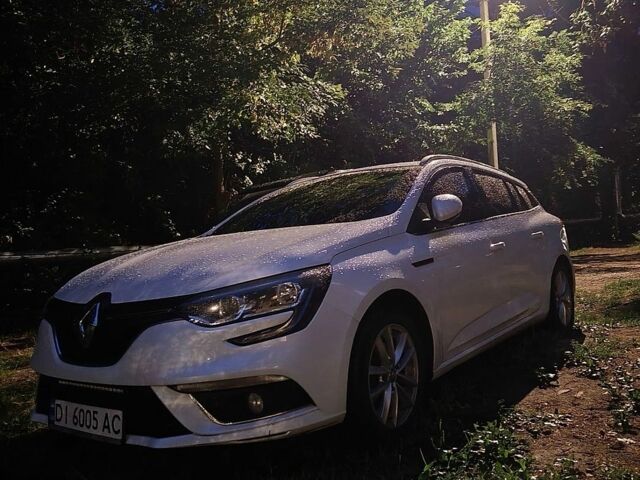 Белый Рено Меган, объемом двигателя 1.5 л и пробегом 240 тыс. км за 12500 $, фото 6 на Automoto.ua