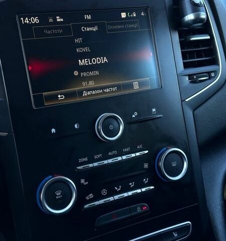 Белый Рено Меган, объемом двигателя 1.46 л и пробегом 266 тыс. км за 13300 $, фото 16 на Automoto.ua