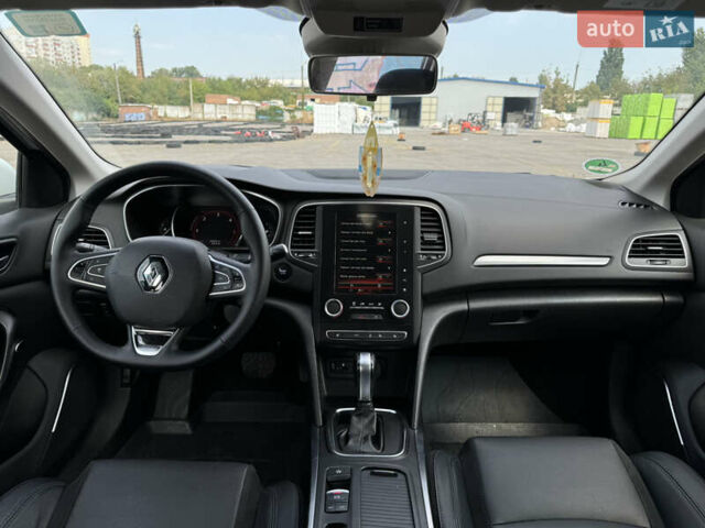 Белый Рено Меган, объемом двигателя 1.46 л и пробегом 268 тыс. км за 11900 $, фото 51 на Automoto.ua