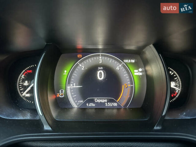 Білий Рено Меган, об'ємом двигуна 1.46 л та пробігом 220 тис. км за 13000 $, фото 17 на Automoto.ua