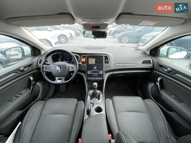 Білий Рено Меган, об'ємом двигуна 1.46 л та пробігом 259 тис. км за 11700 $, фото 9 на Automoto.ua