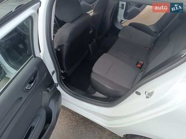 Белый Рено Меган, объемом двигателя 1.46 л и пробегом 190 тыс. км за 11800 $, фото 15 на Automoto.ua