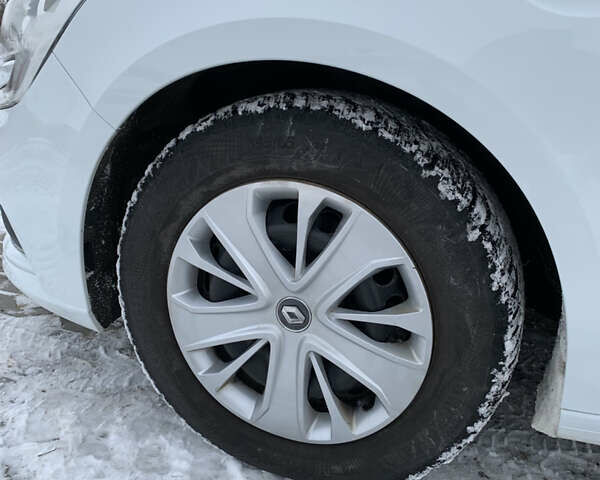 Білий Рено Меган, об'ємом двигуна 1.5 л та пробігом 155 тис. км за 13700 $, фото 24 на Automoto.ua