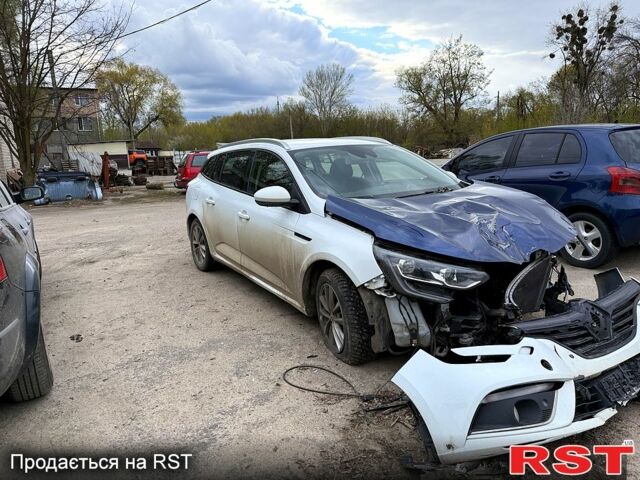 Белый Рено Меган, объемом двигателя 1.5 л и пробегом 168 тыс. км за 4700 $, фото 3 на Automoto.ua