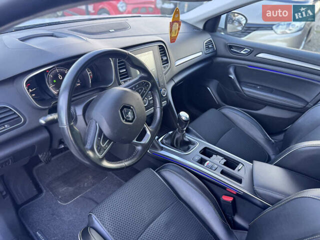 Білий Рено Меган, об'ємом двигуна 1.46 л та пробігом 211 тис. км за 13300 $, фото 33 на Automoto.ua