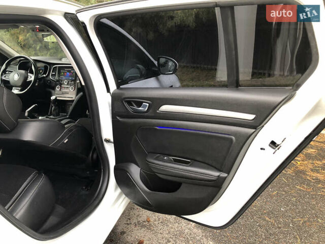 Белый Рено Меган, объемом двигателя 1.5 л и пробегом 150 тыс. км за 14290 $, фото 102 на Automoto.ua