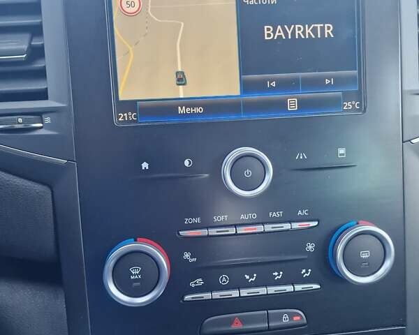 Белый Рено Меган, объемом двигателя 1.5 л и пробегом 218 тыс. км за 14900 $, фото 32 на Automoto.ua