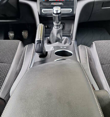 Белый Рено Меган, объемом двигателя 1.5 л и пробегом 150 тыс. км за 14290 $, фото 136 на Automoto.ua