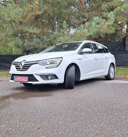 Белый Рено Меган, объемом двигателя 1.5 л и пробегом 150 тыс. км за 14290 $, фото 8 на Automoto.ua