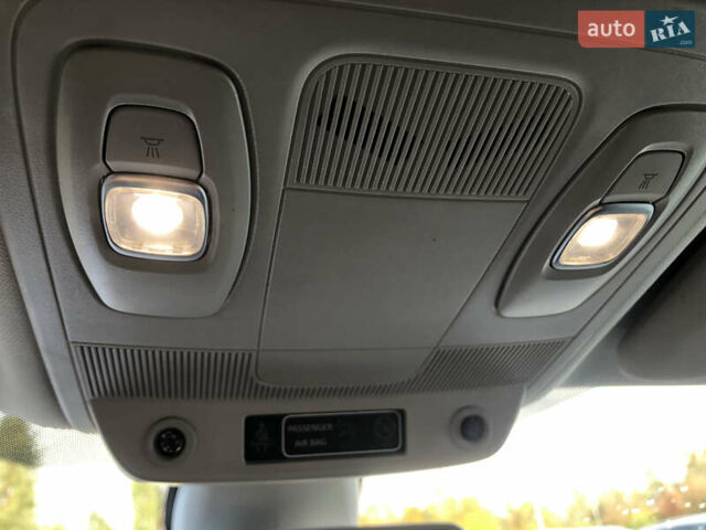 Білий Рено Меган, об'ємом двигуна 1.5 л та пробігом 150 тис. км за 13990 $, фото 117 на Automoto.ua