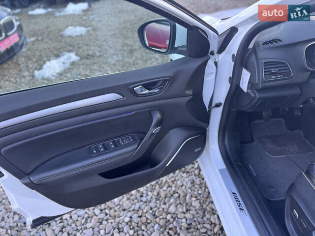 Білий Рено Меган, об'ємом двигуна 1.46 л та пробігом 211 тис. км за 13300 $, фото 24 на Automoto.ua