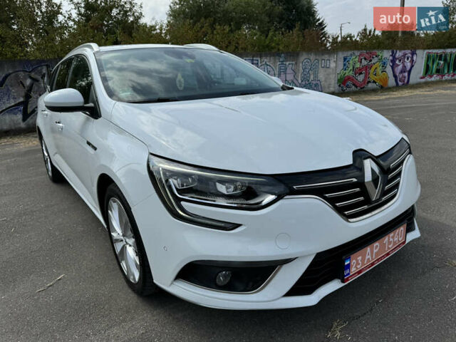 Белый Рено Меган, объемом двигателя 1.46 л и пробегом 268 тыс. км за 11900 $, фото 5 на Automoto.ua