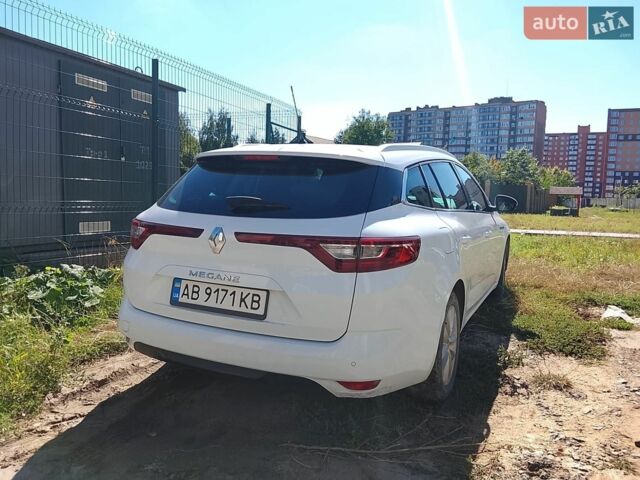Білий Рено Меган, об'ємом двигуна 1.46 л та пробігом 264 тис. км за 10500 $, фото 3 на Automoto.ua