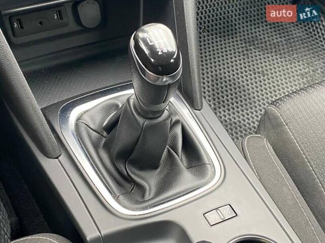 Белый Рено Меган, объемом двигателя 1.46 л и пробегом 197 тыс. км за 12490 $, фото 18 на Automoto.ua